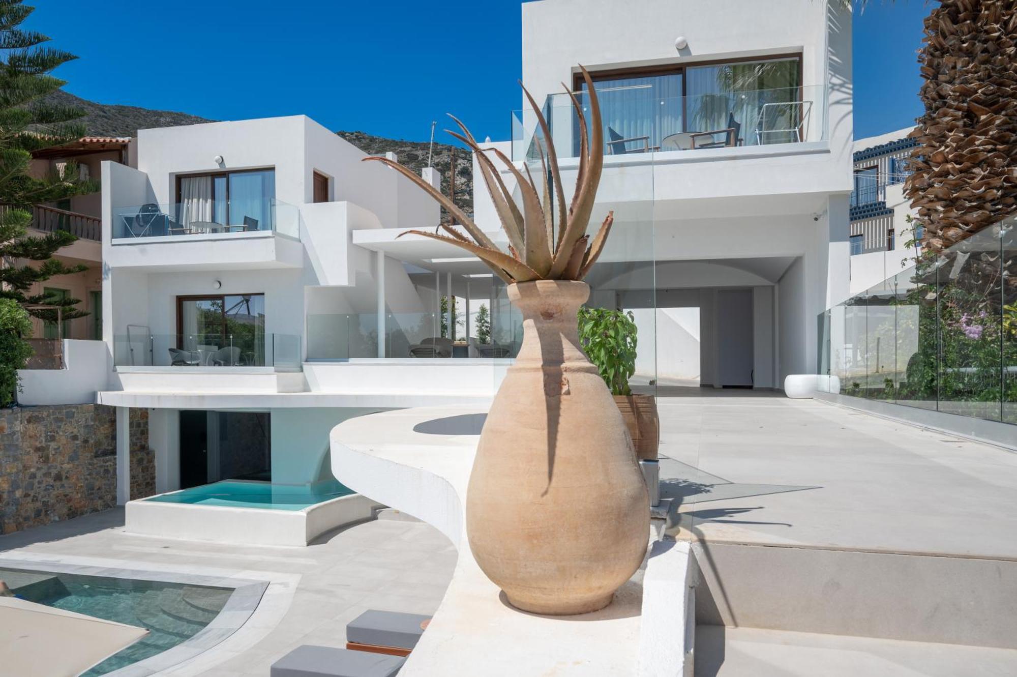 Mika Villas & Suites Hersonissos  Exterior photo